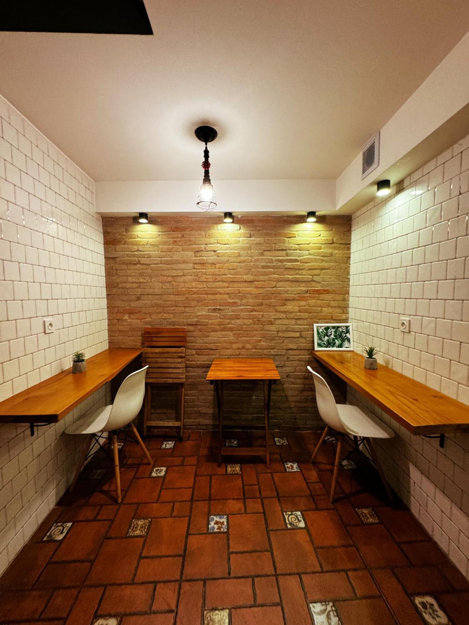 Hotel Classic Corner ティビリシ エクステリア 写真