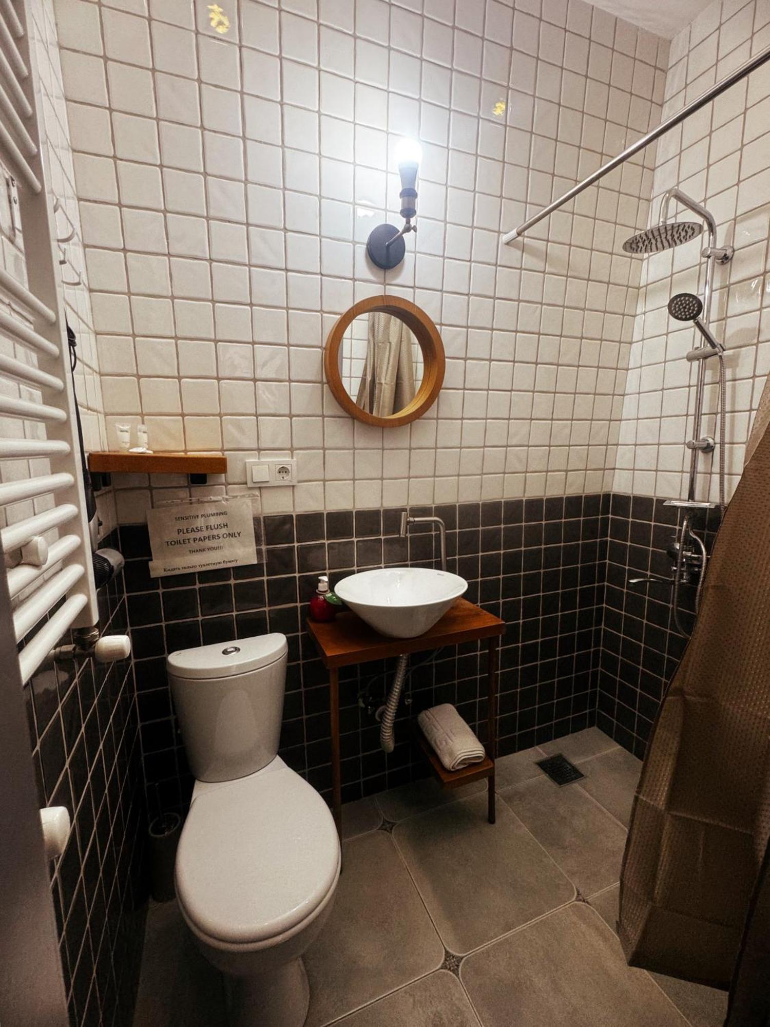 Hotel Classic Corner ティビリシ エクステリア 写真